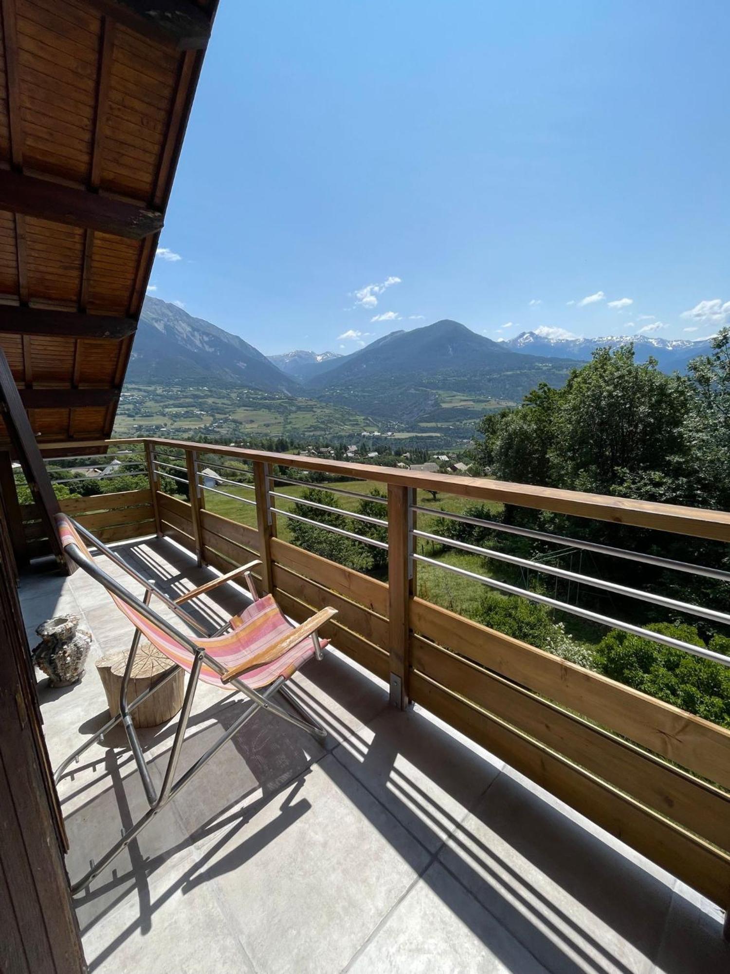 Gite Confort 15 Couchages, Vue Panoramique Montagne Hautes Alpes, Terrasses Эмбрён Экстерьер фото